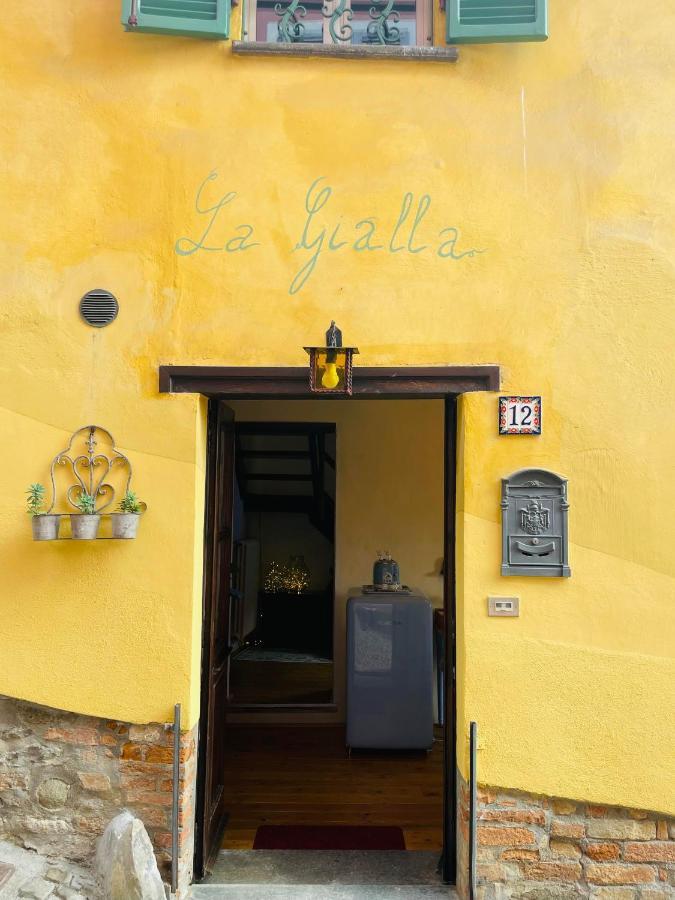 La Gialla Di Via Silvano 12 Монфорте-д'Альба Екстер'єр фото